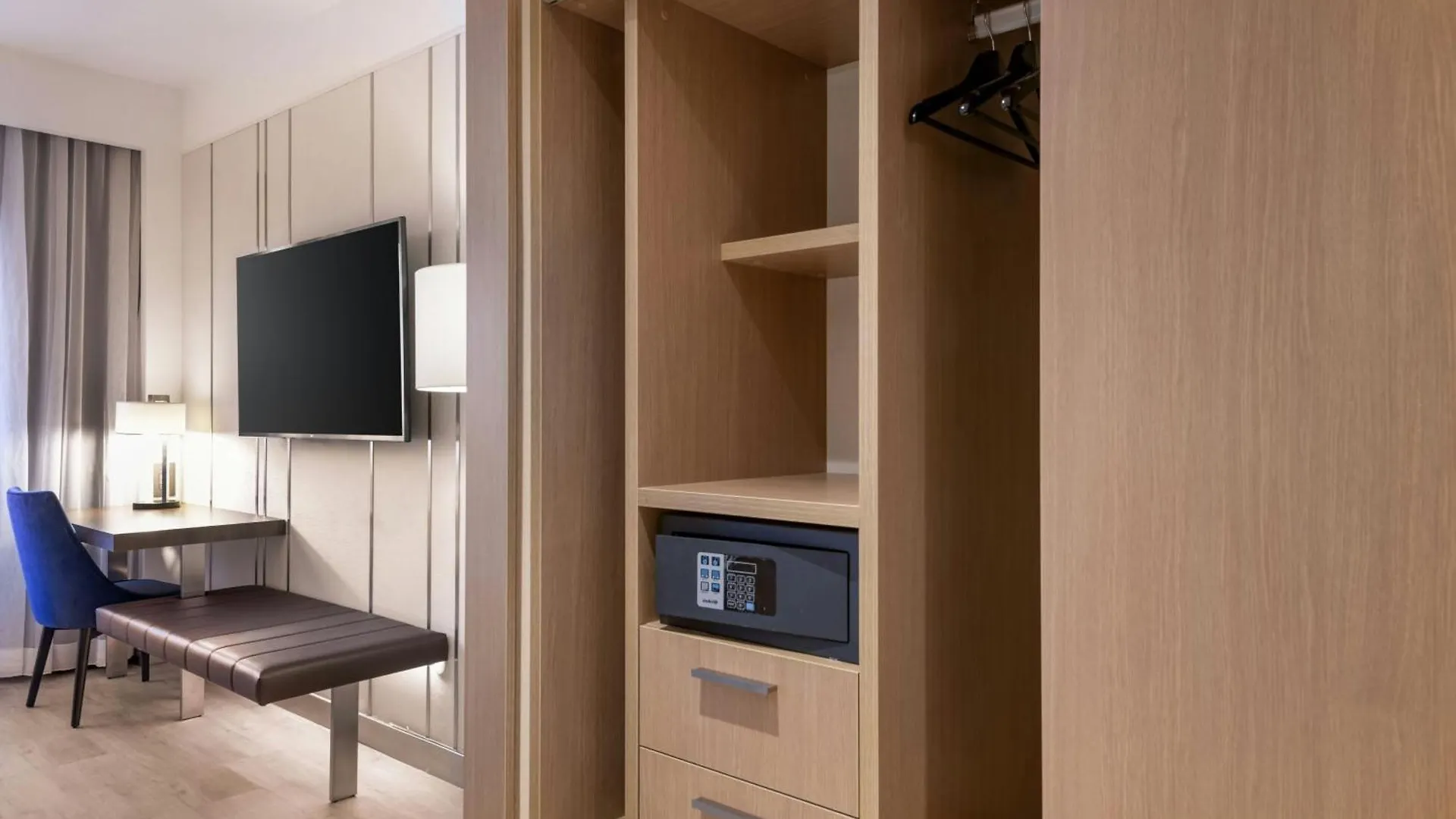 Ac Hotel By Marriott סן-ז'וליאן-אן-ג'נבואה 4*,  צרפת