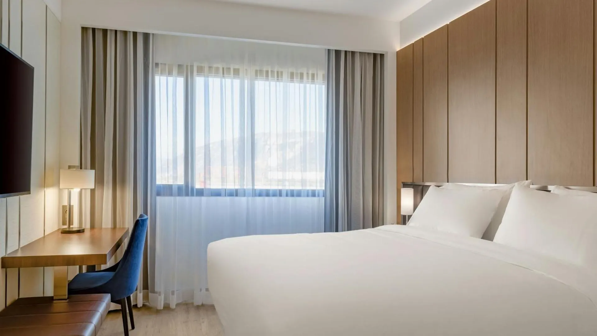 Ac Hotel By Marriott سا جوليا أو جين 4*, سا جوليا أو جين