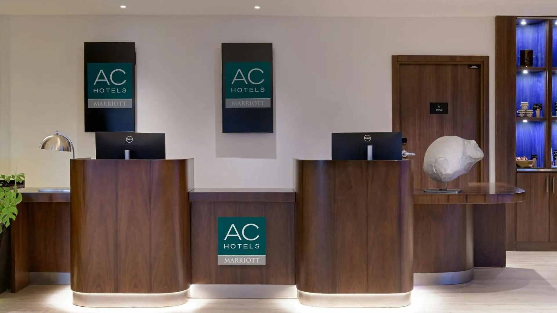 Ac Hotel By Marriott سا جوليا أو جين فرنسا